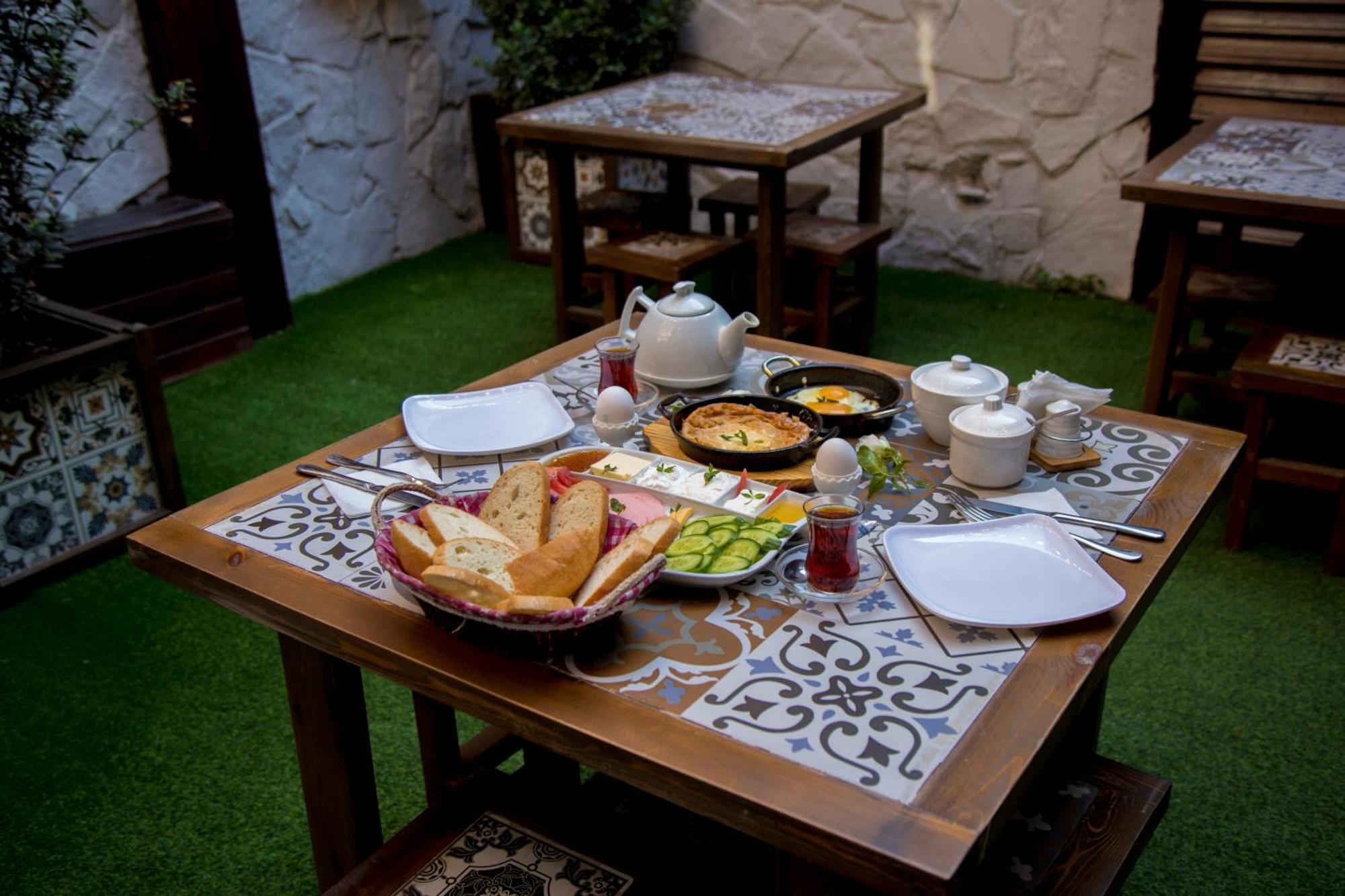 Castello Inn Baku Eksteriør billede